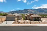 Mirador Ridge Blossom por KB Home en Tucson Arizona