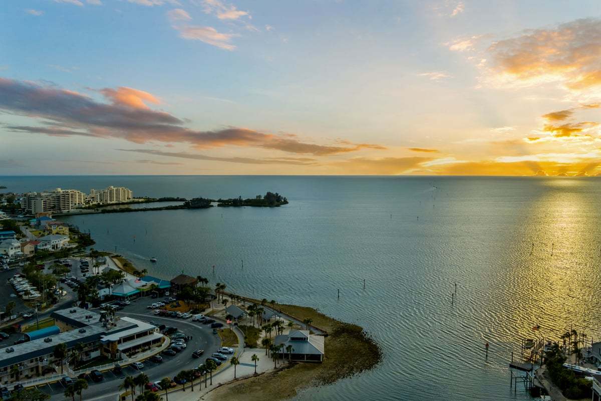 Convenient to Hudson Beach