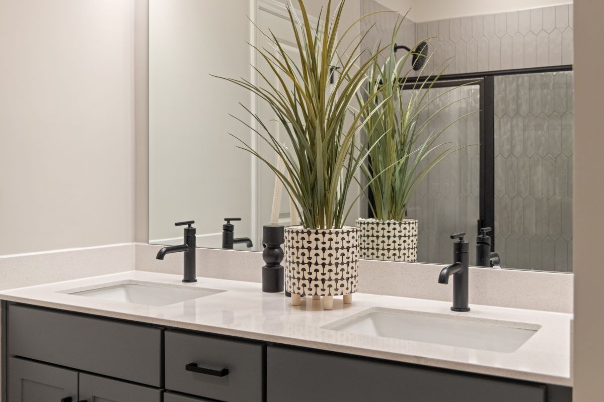 Plan 1910 Modeled - Dual-sink vanity at primary bath