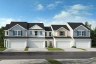 Brooks Mill II Townhomes por KB Home en Raleigh-Durham-Chapel Hill North Carolina