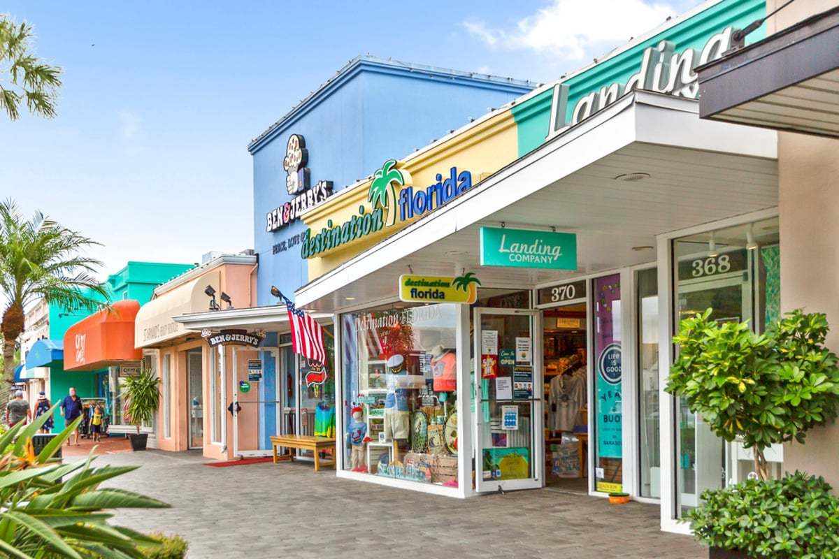 Convenient to St. Armands Circle