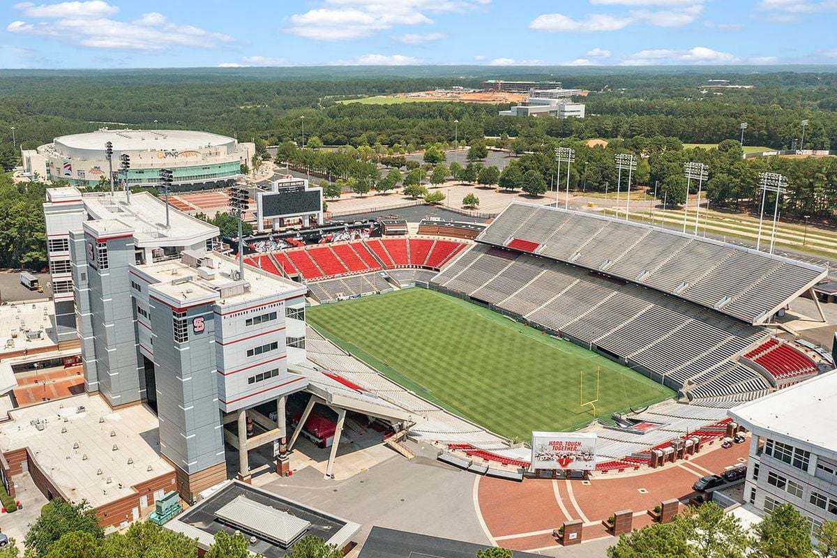 Convenient to Carter-Finley Stadium