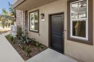 Sunflower por KB Home en Orange County California