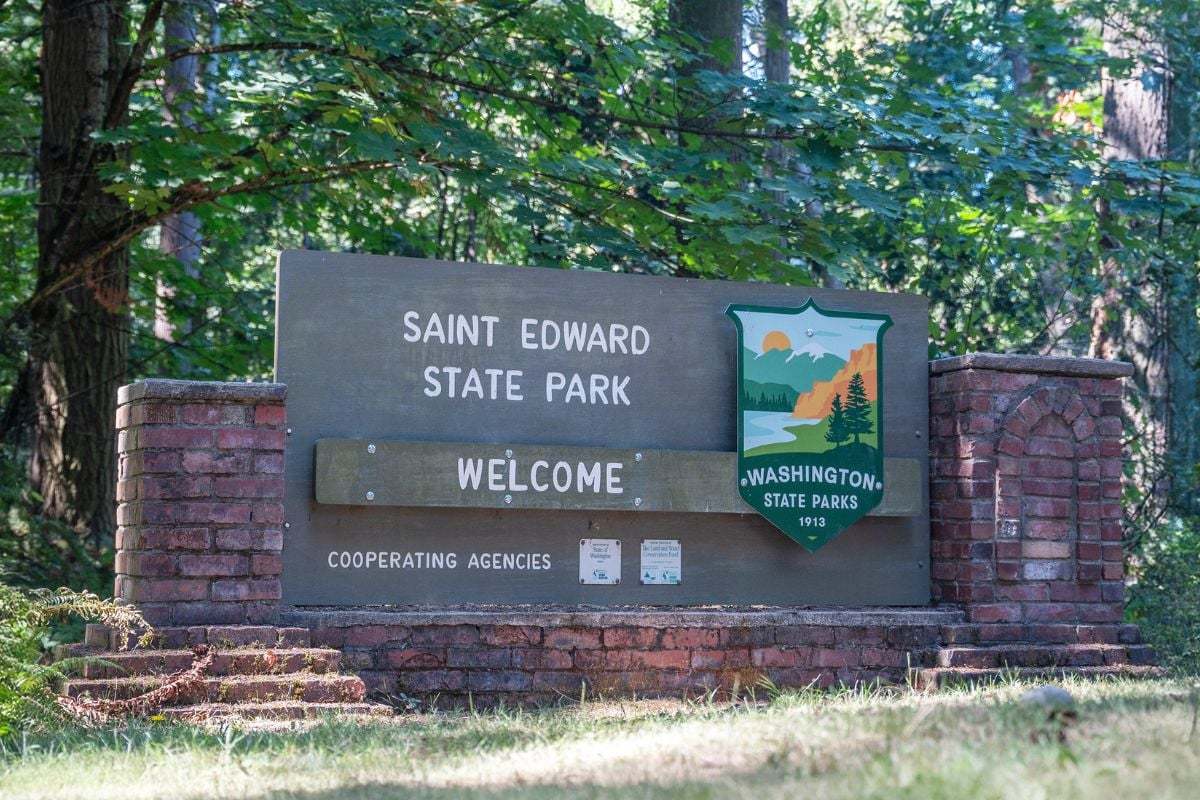 Less than 5 miles to Saint Edward State Park