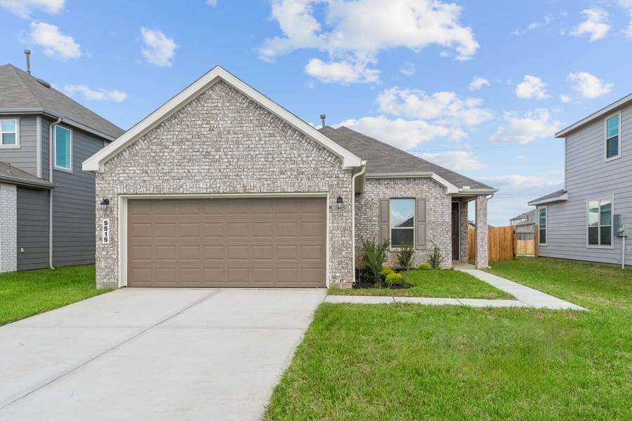 5515 Blackbird Ln. (Plan 1042)