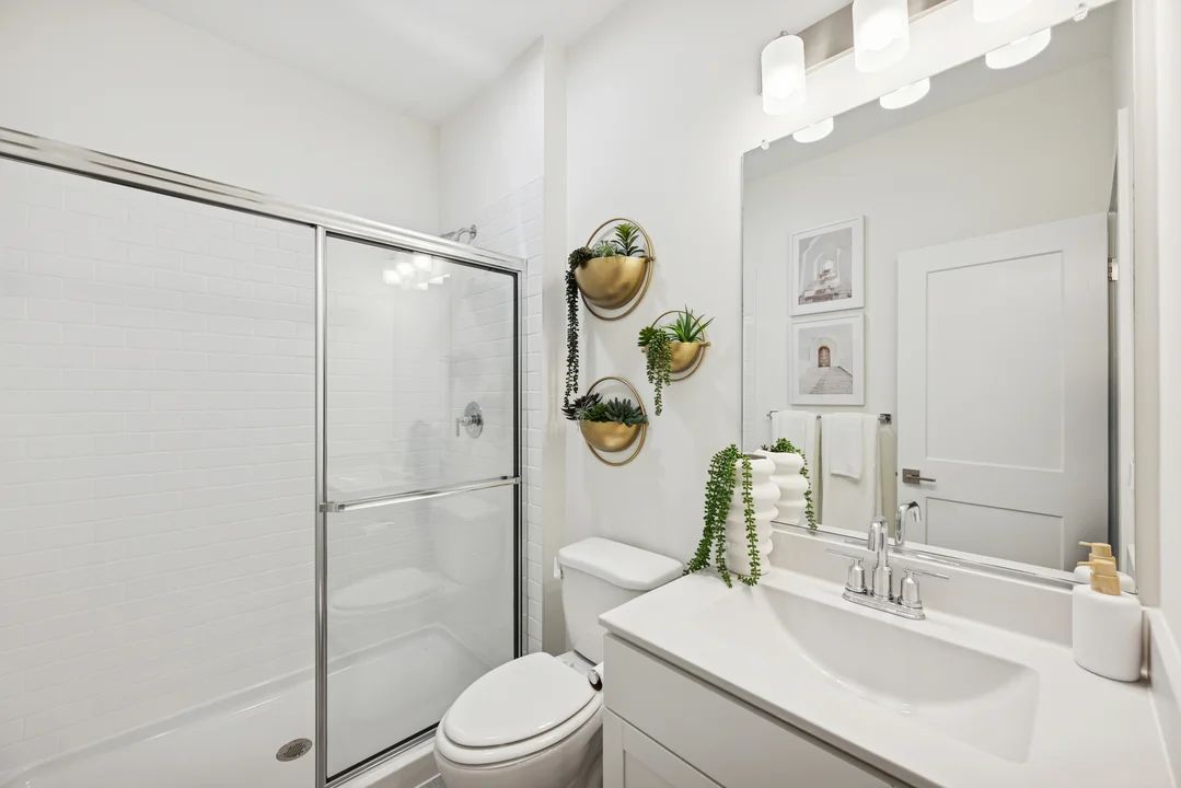 Extra Suite Bath