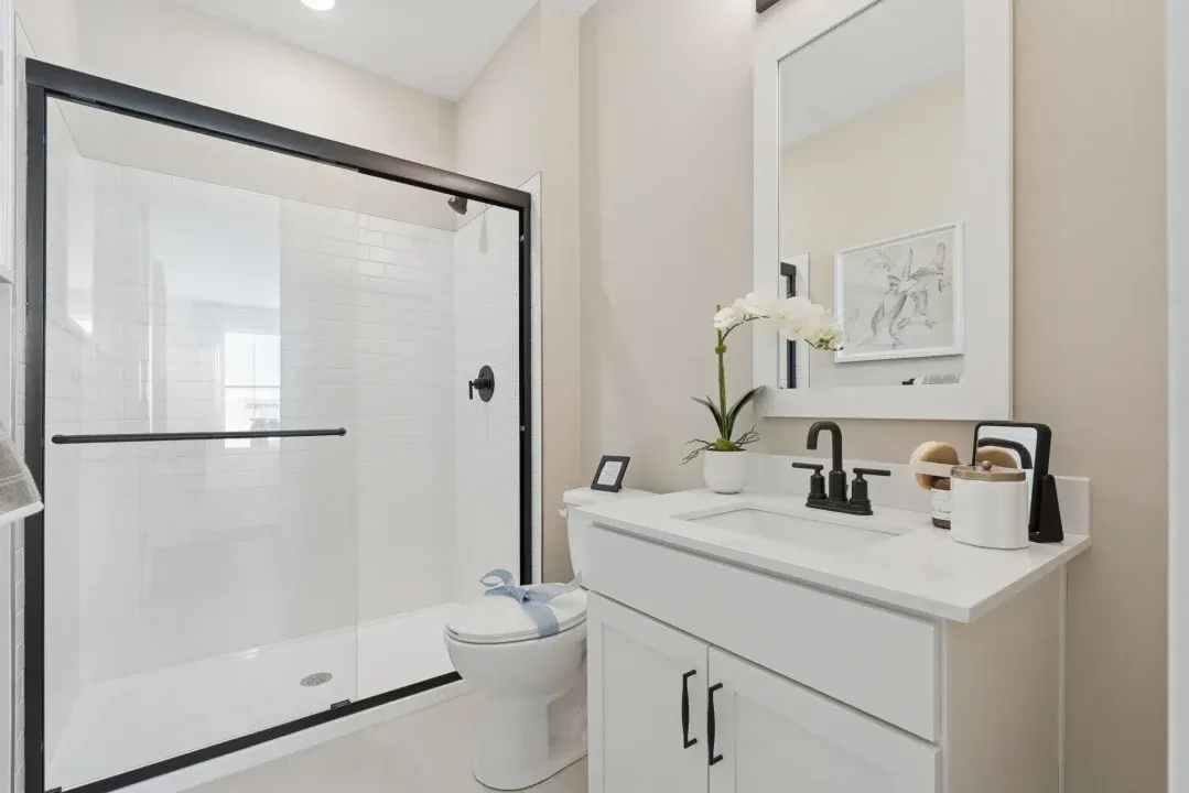 Extra Suite Bath