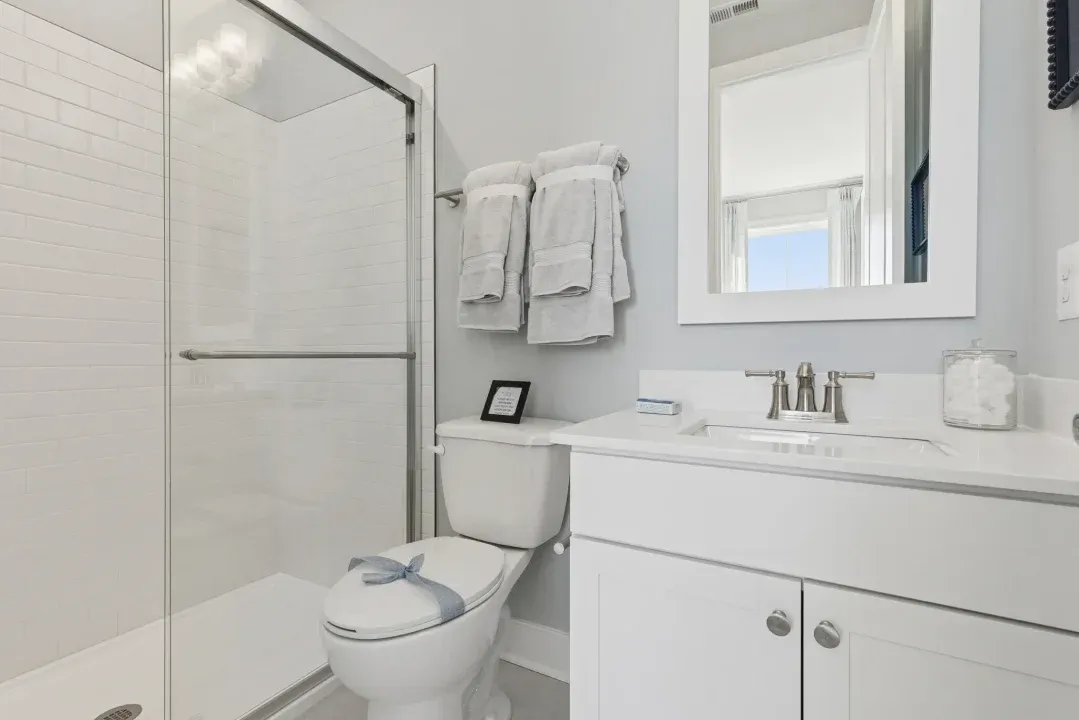 Bedroom 4 Bath