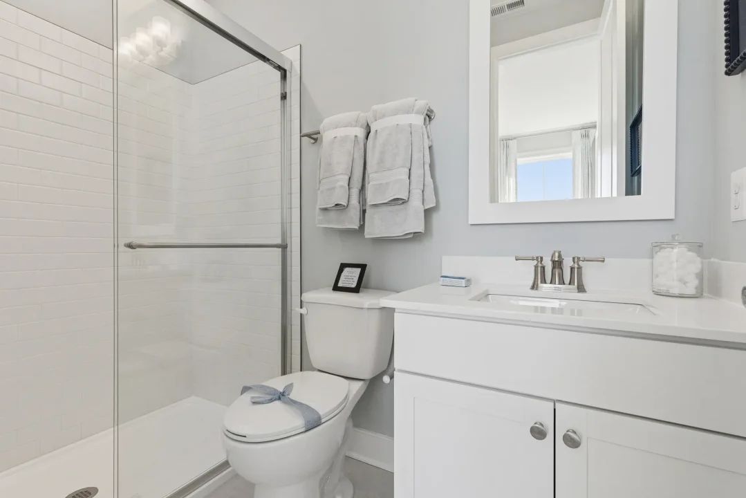 Bedroom 4 Bath