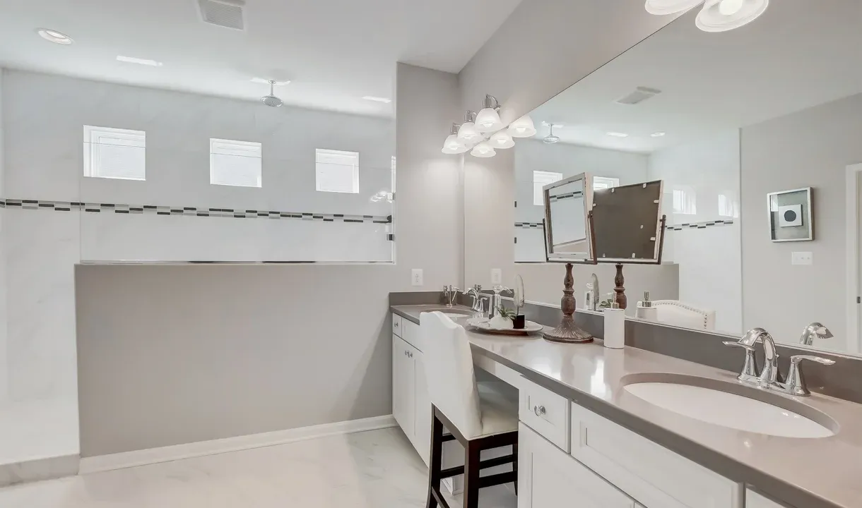 Owner's Bath