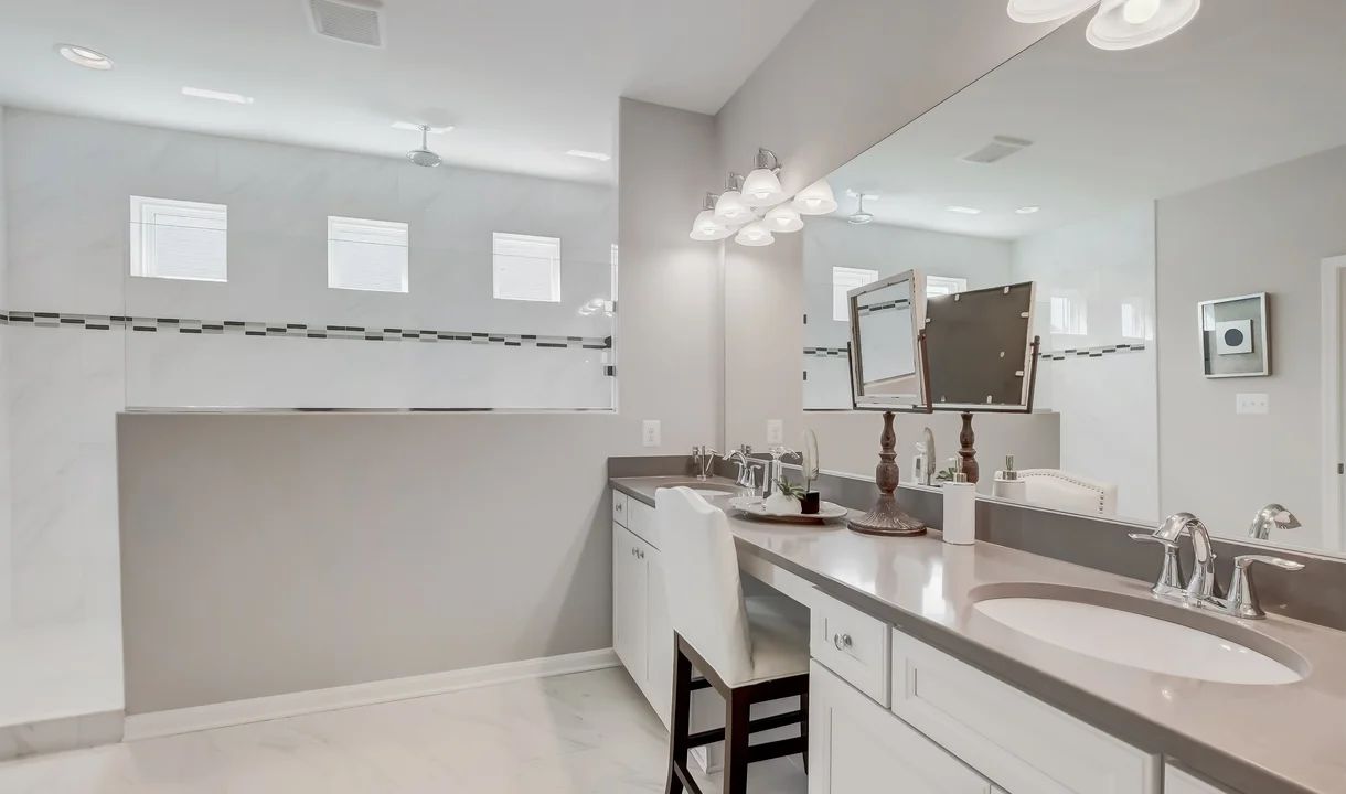 Owner's Bath