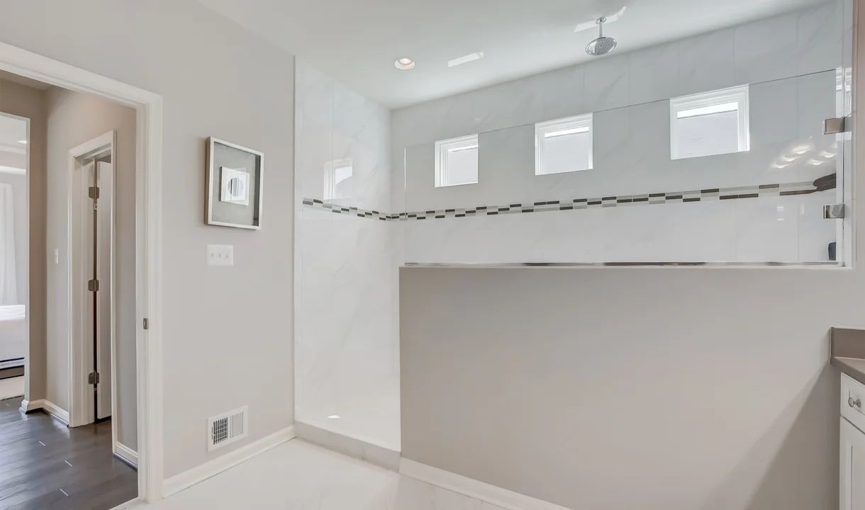 Owner's Bath