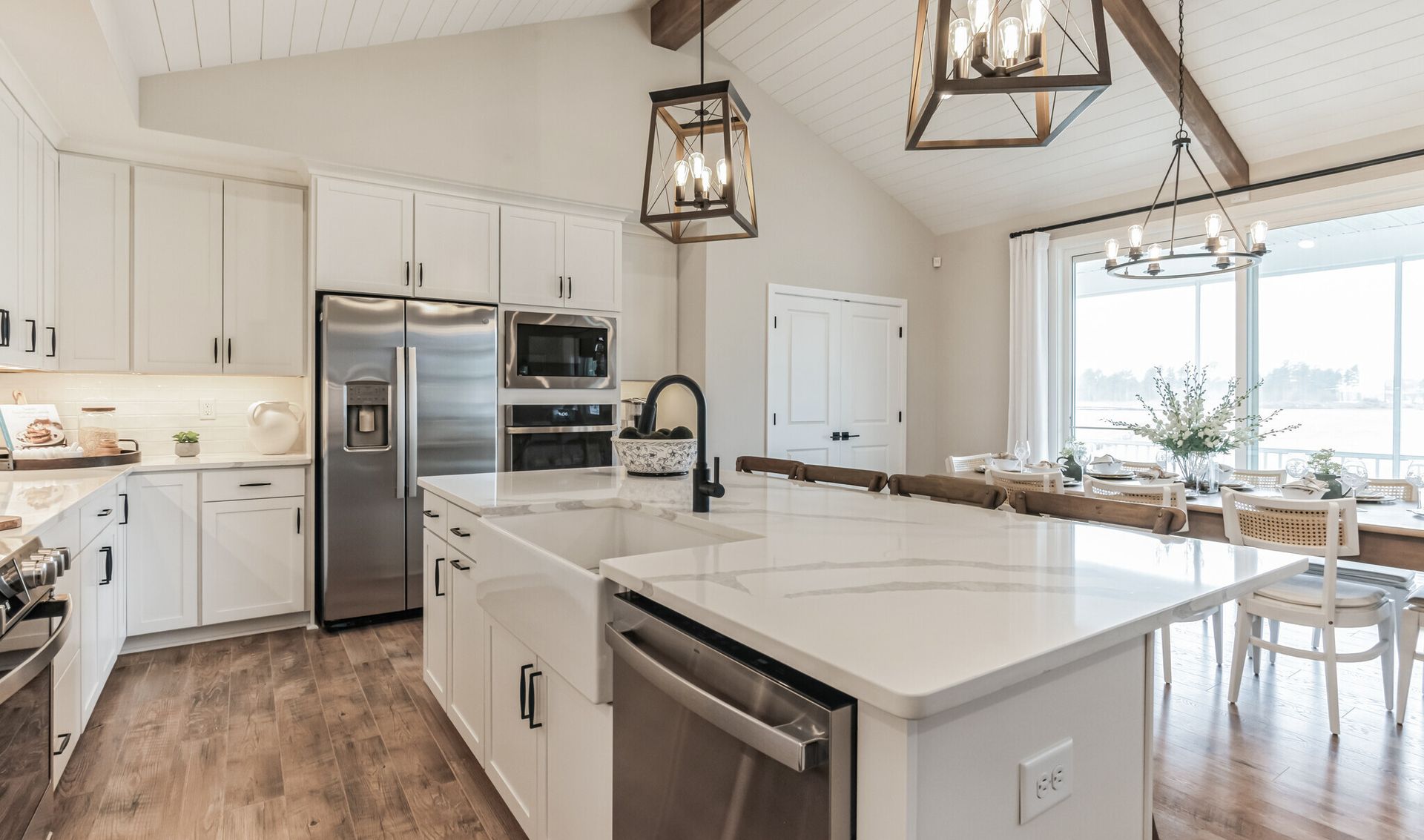 Kitchen with pendant lights