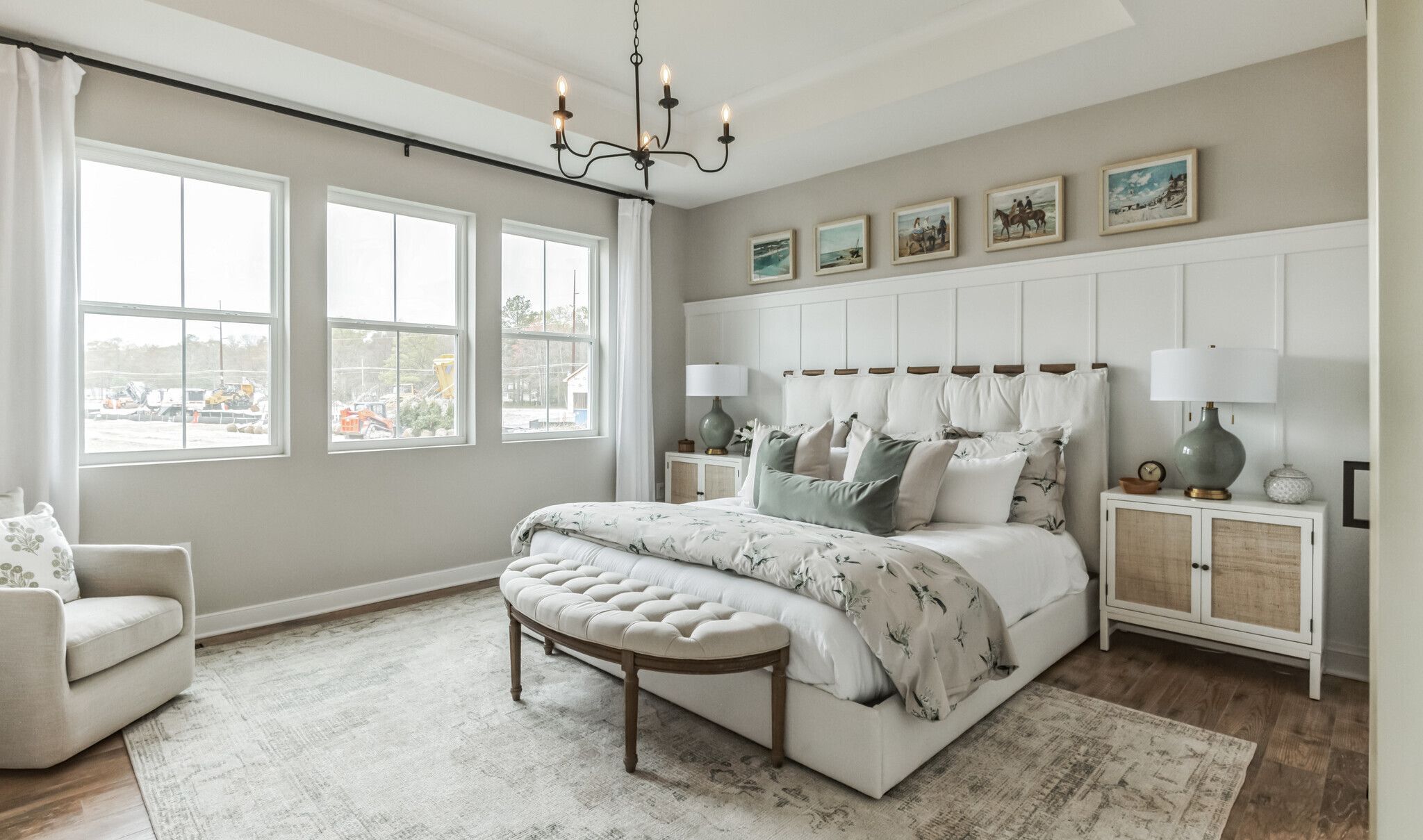 Primary suite with decorative feature wall