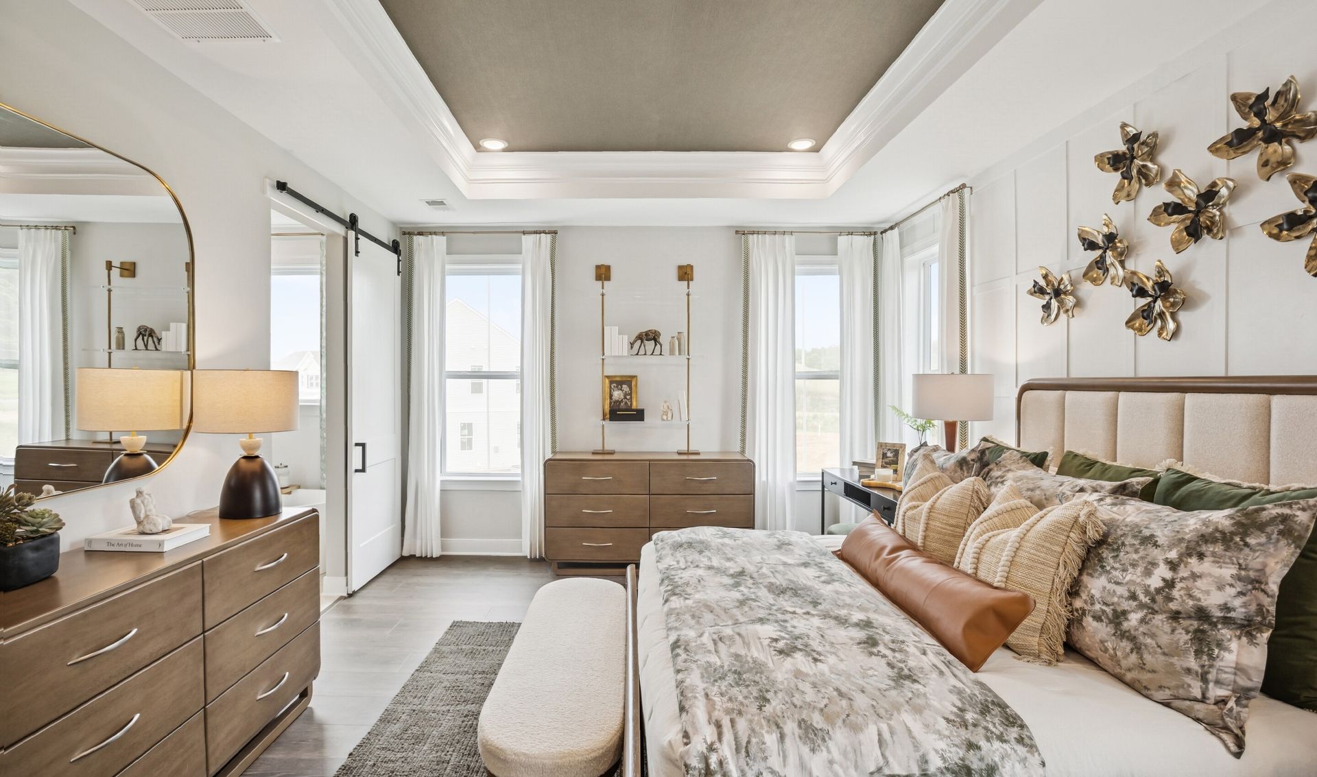 Primary suite with ceiling treatment