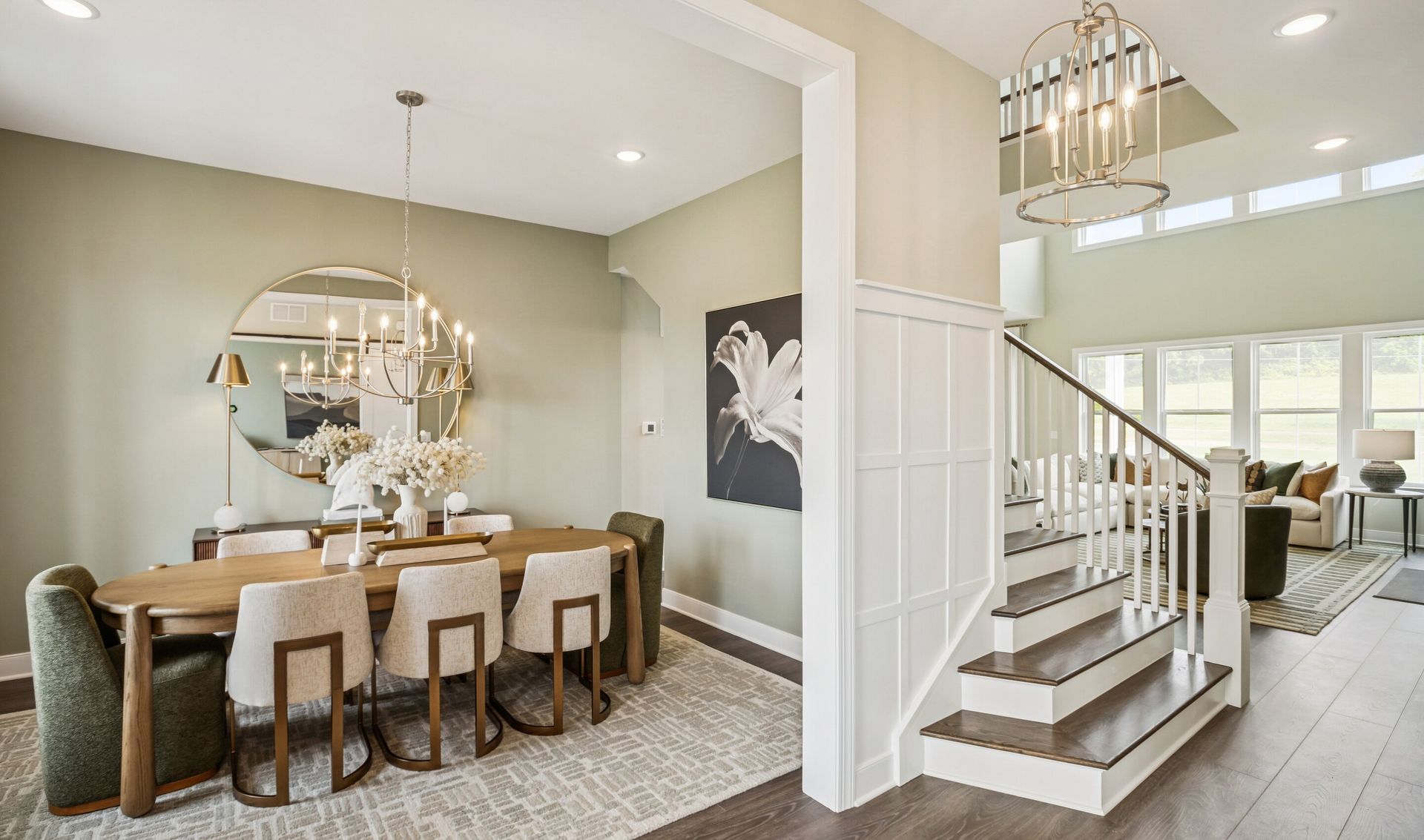 Foyer with decorative feature wall