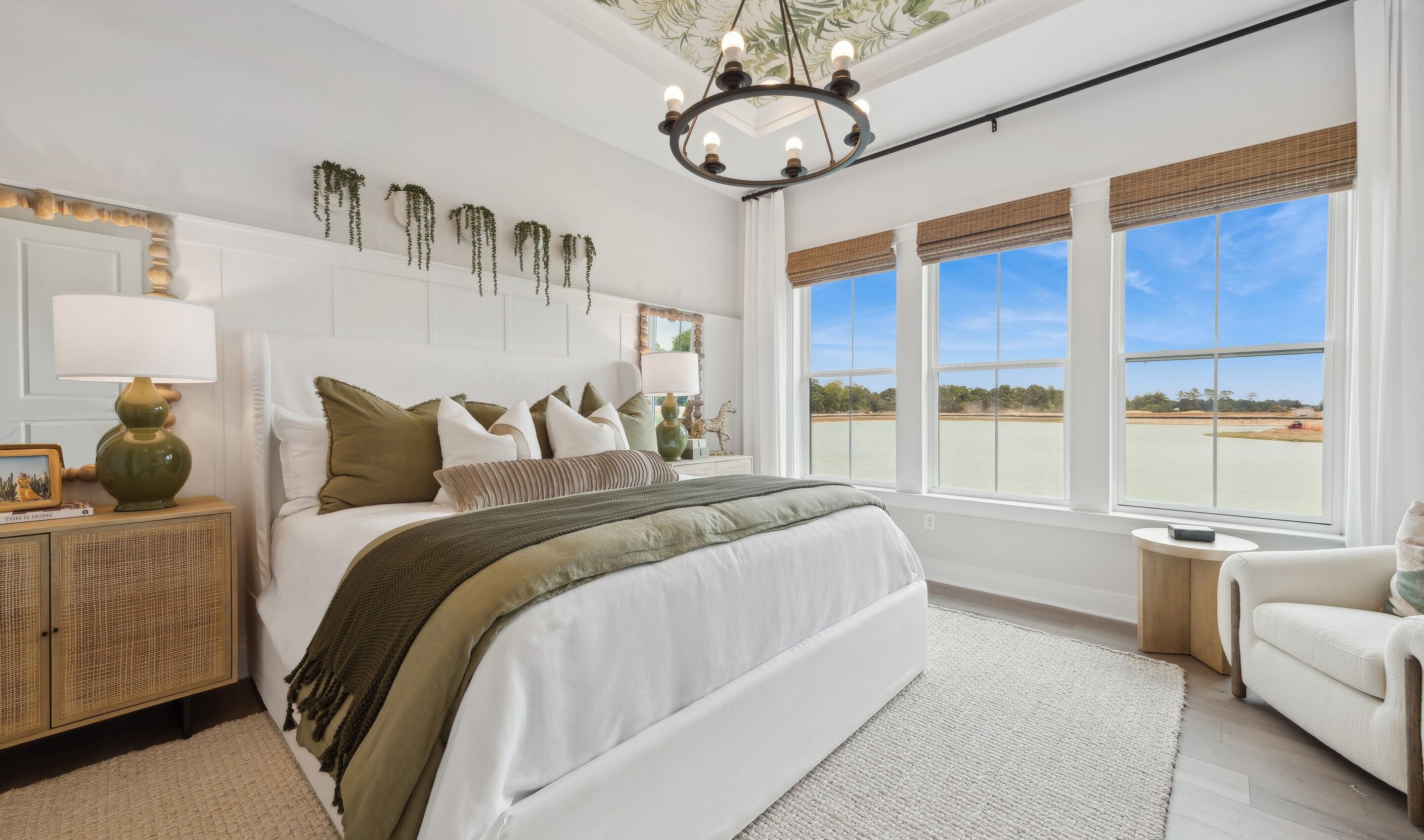 Primary suite with decorative feature wall