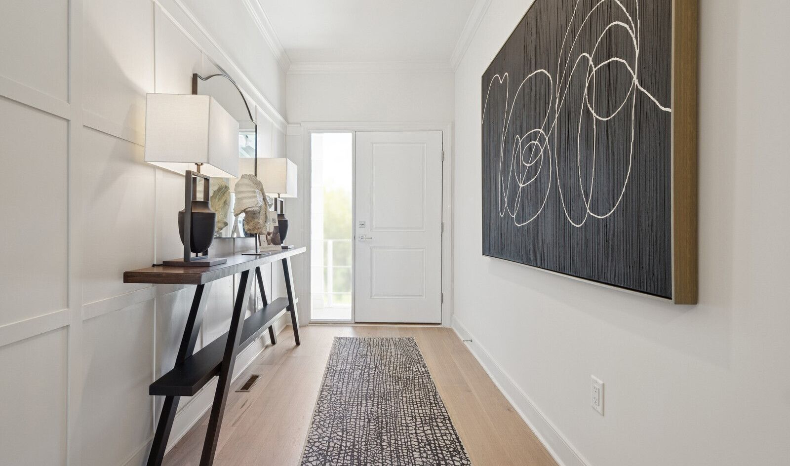 Foyer with decorative feature wall