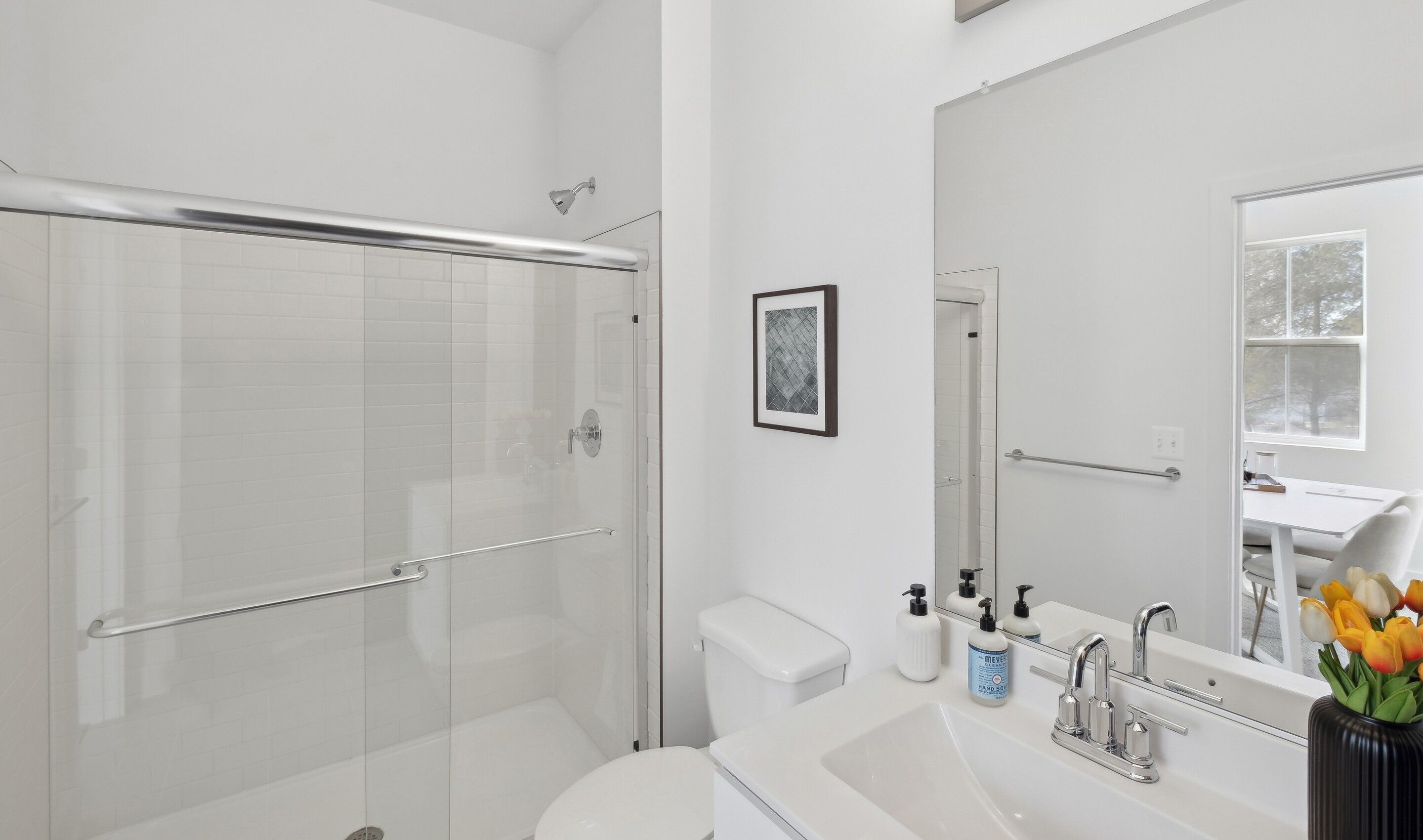 Extra Suite Bath