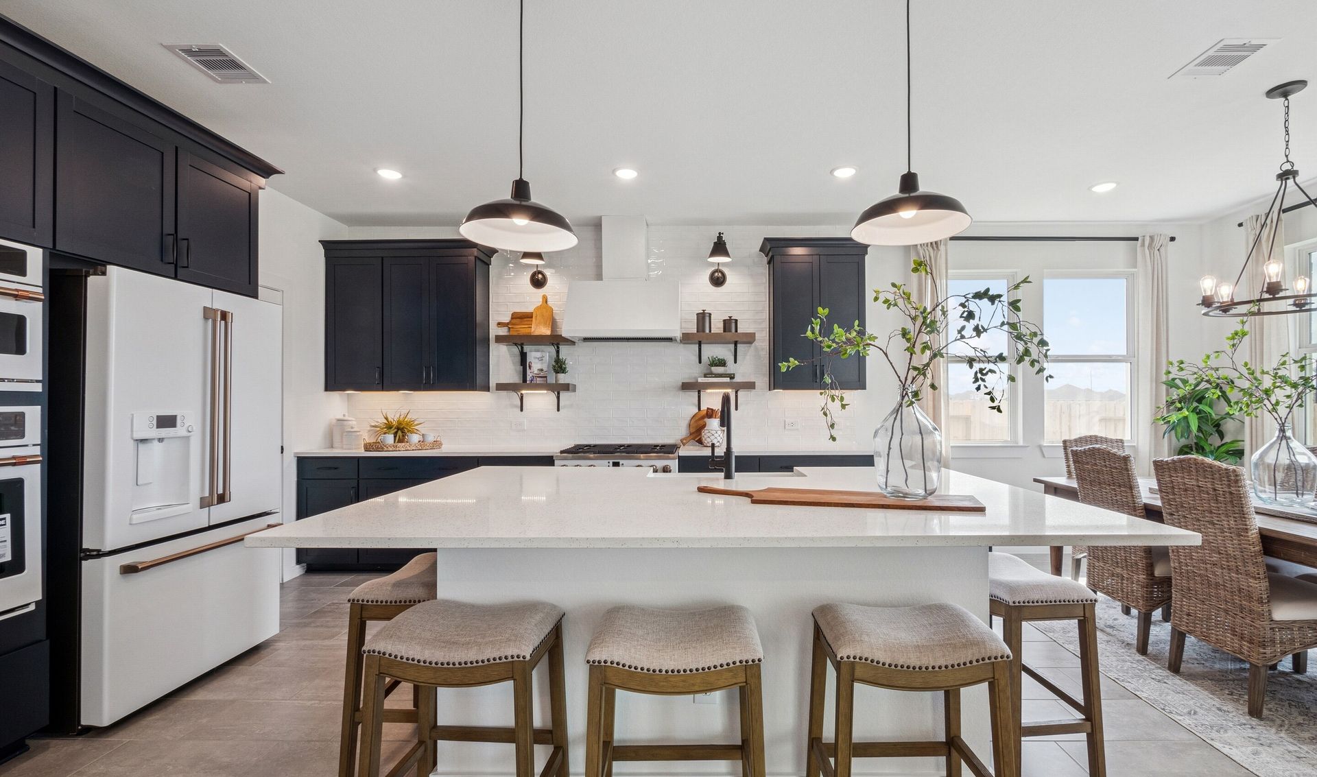 Kitchen with spacious central island & pendant lighting