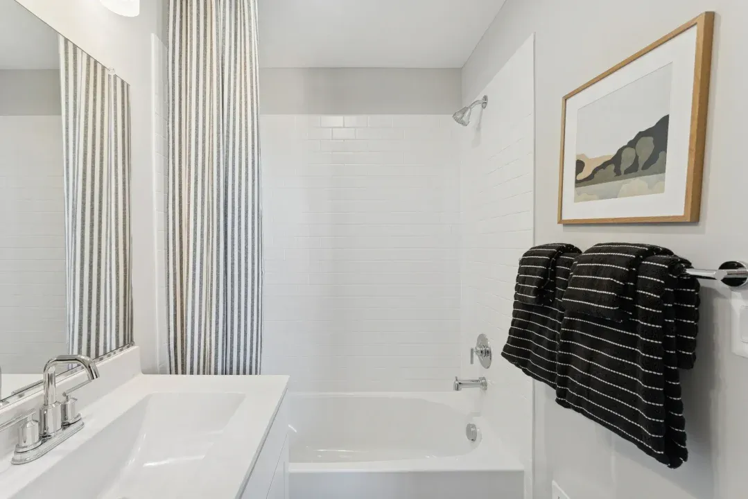 Bedroom 2 Bath