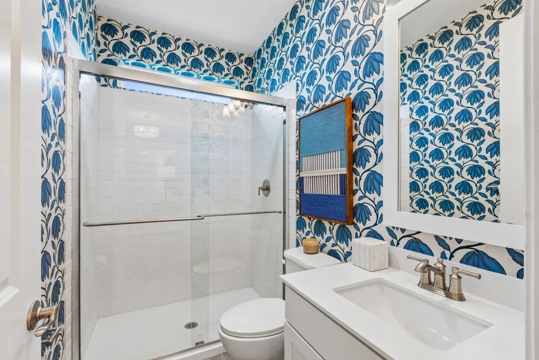 Hall Bath 2