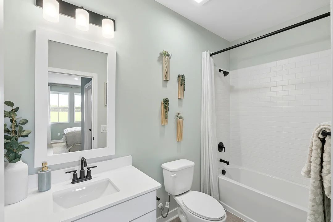 Bedroom 2 Bath