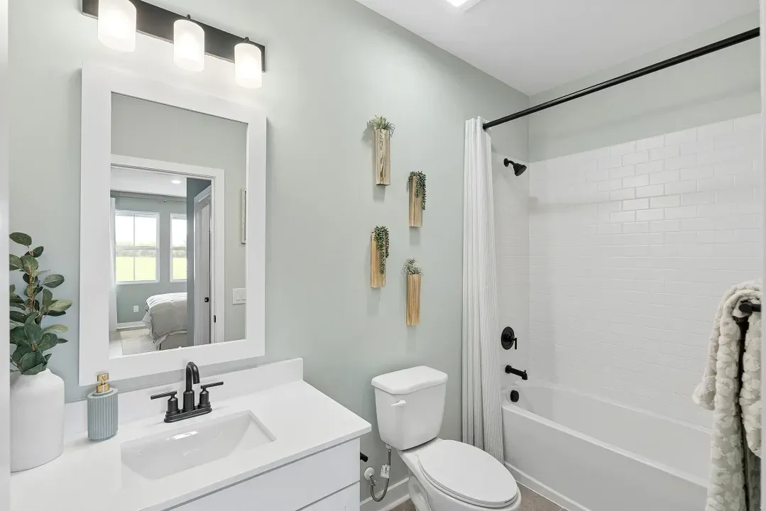 Bedroom 2 Bath