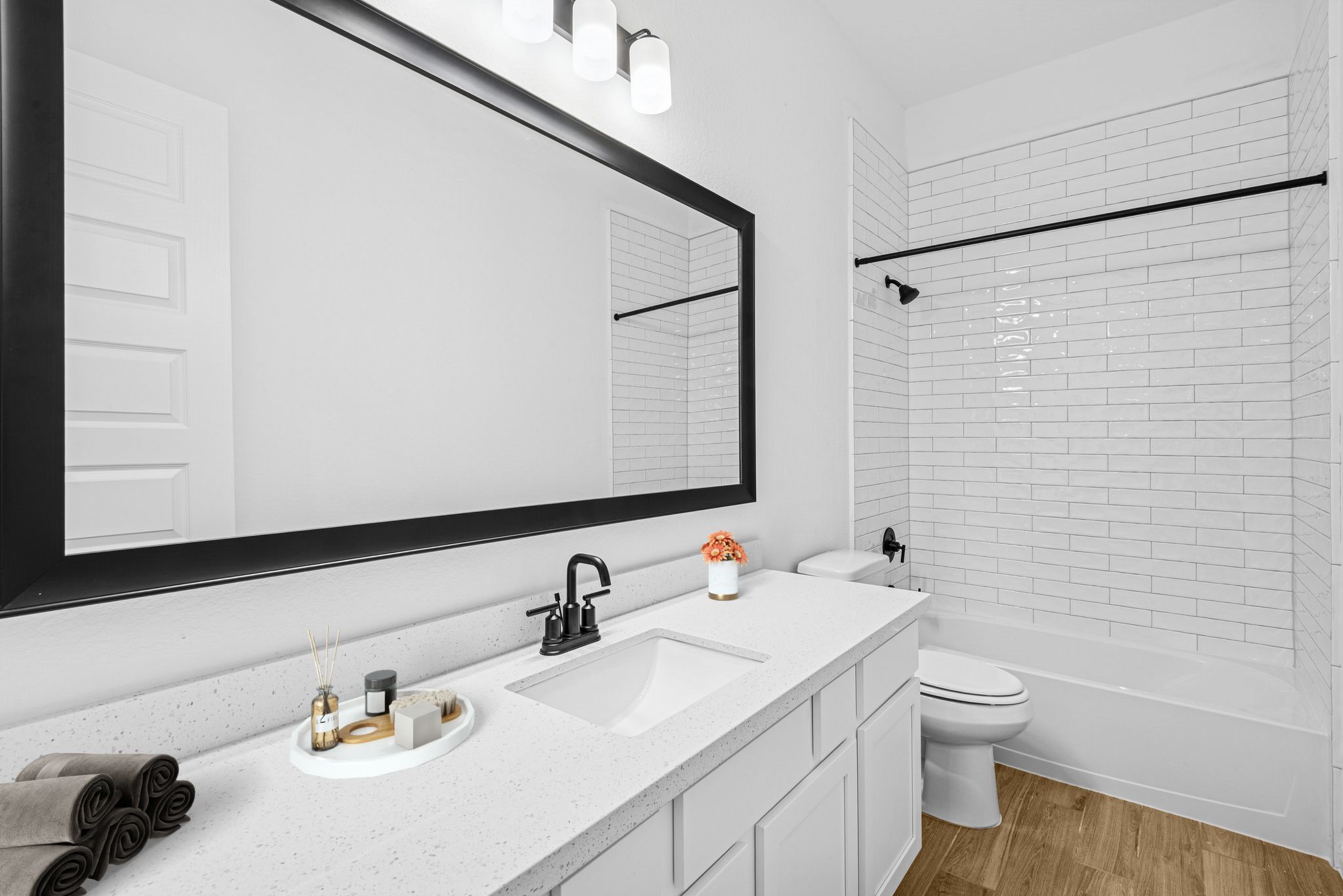 Hall Bath 2