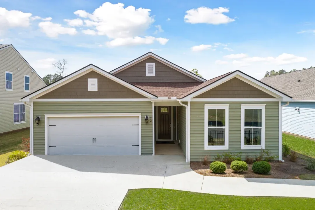 casa en K. Hovnanian's® Four Seasons at Carolina Oaks por K. Hovnanian's® Four Seasons