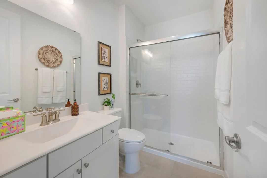 Extra Suite Bath
