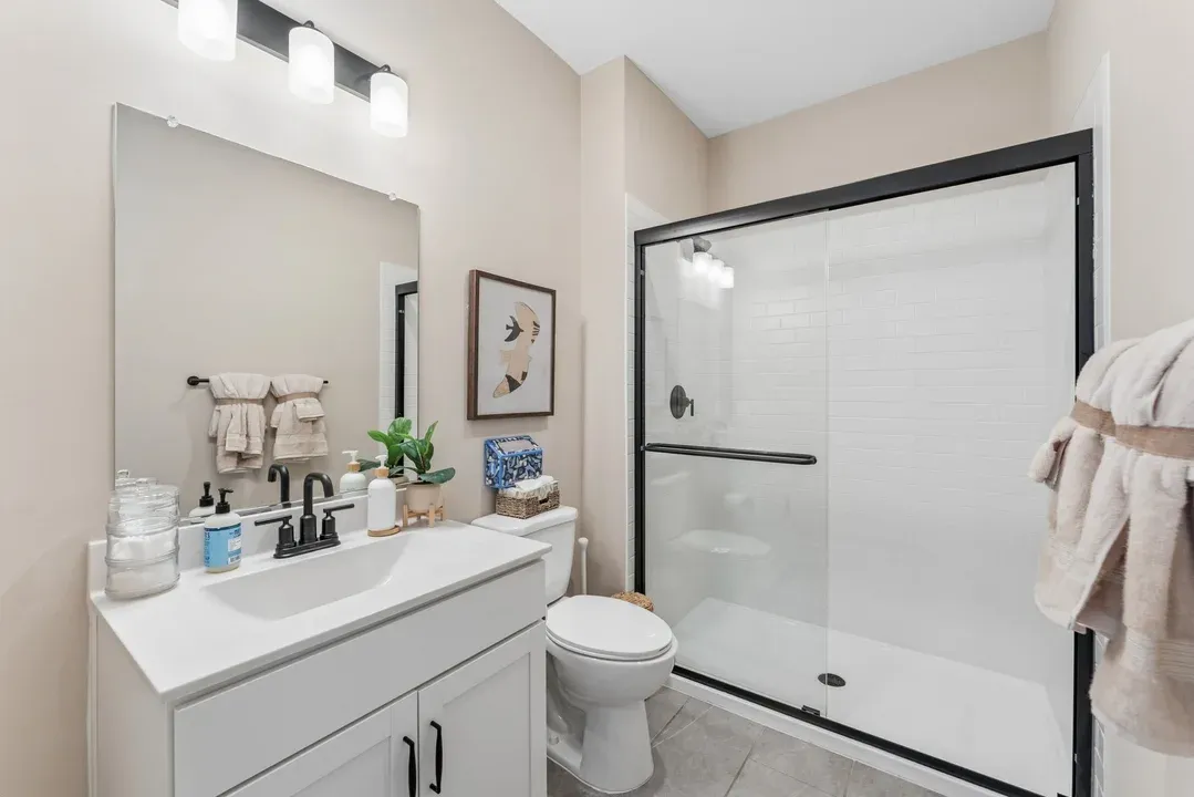 Extra Suite Bath