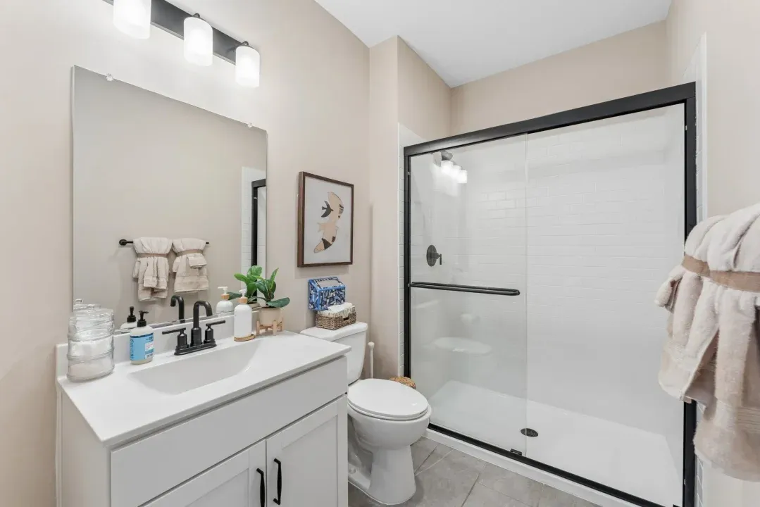 Extra Suite Bath