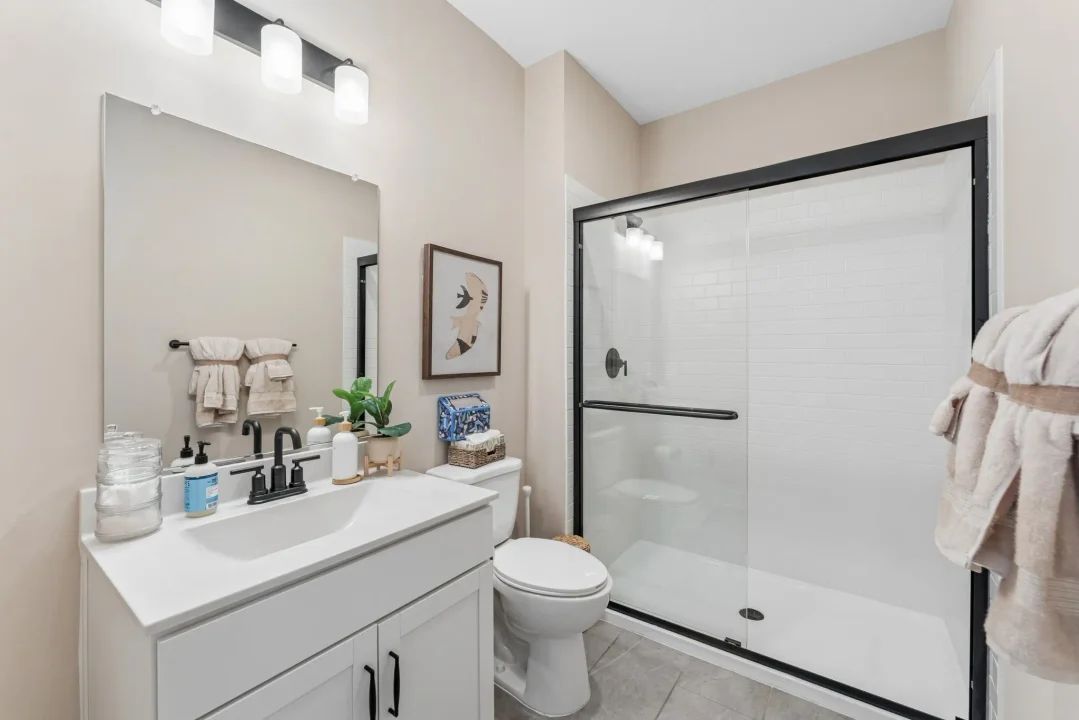 Extra Suite Bath