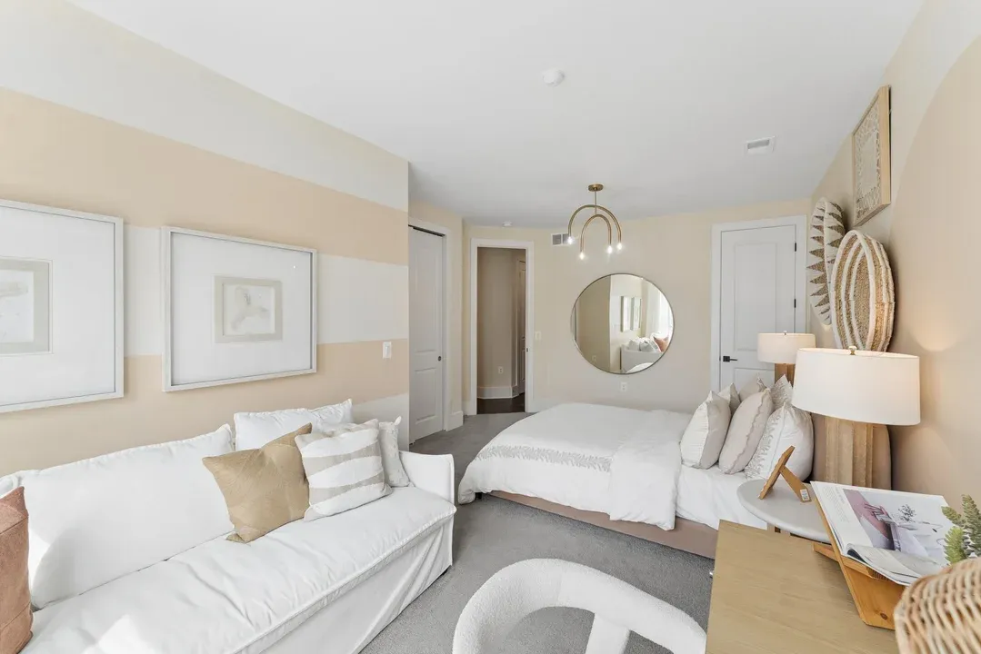 Extra Suite Sitting Room