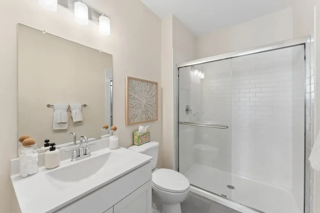 Extra Suite Bath