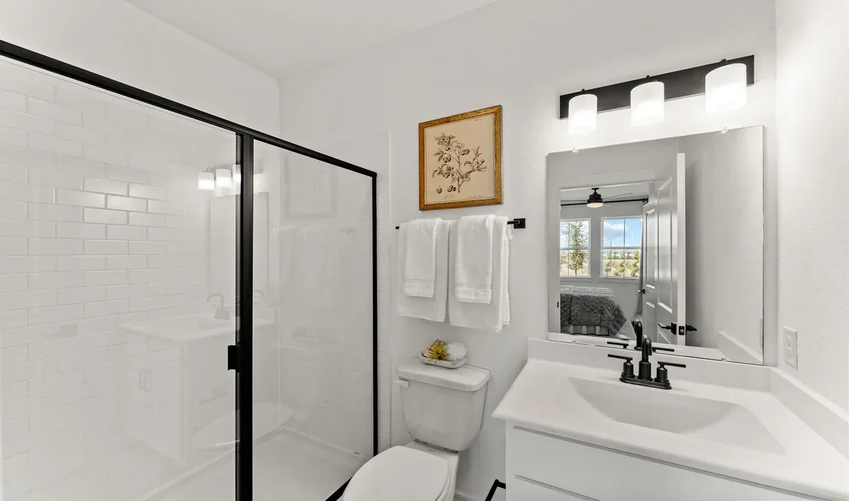 Extra Suite Bath