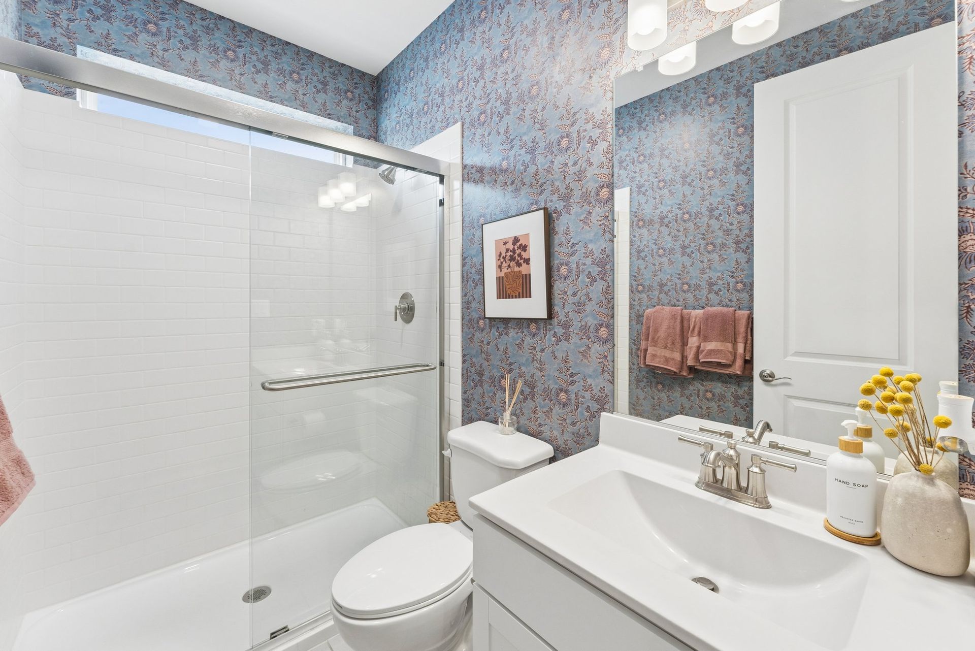 Hall Bath 2