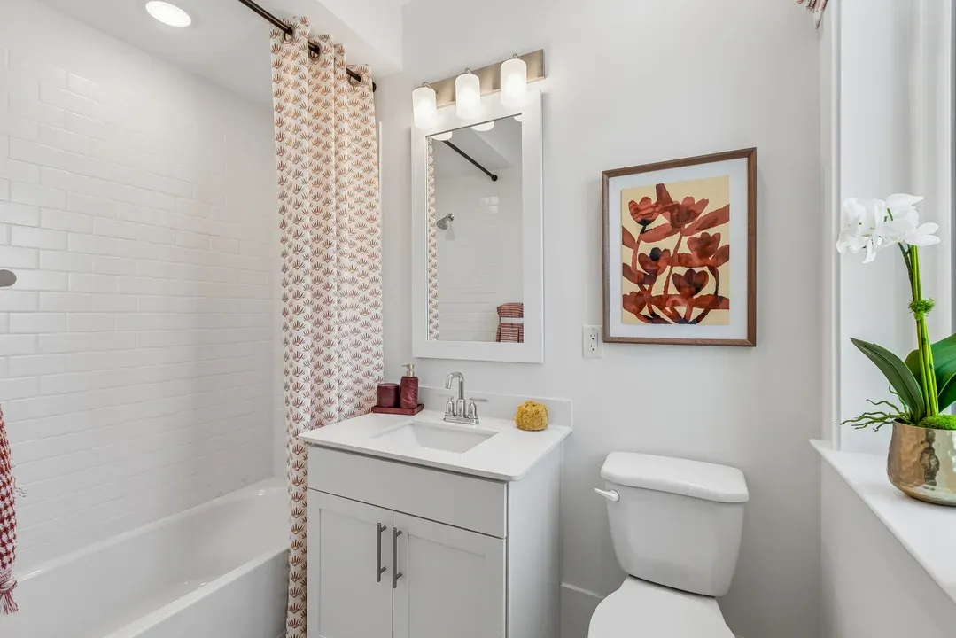 Bedroom 2 Bath