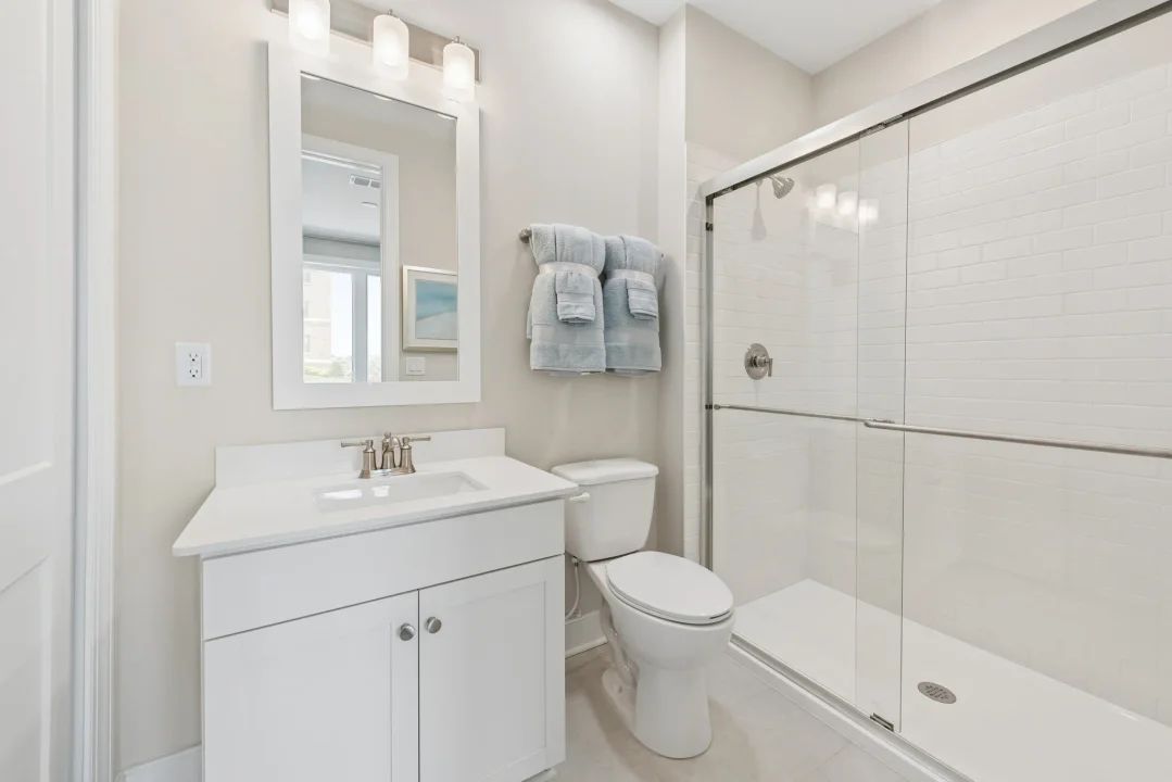 Extra Suite Bath