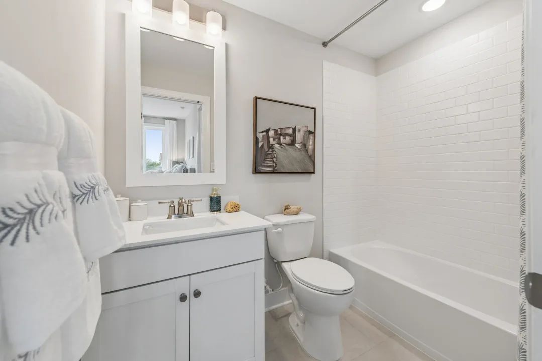 Bedroom 2 Bath