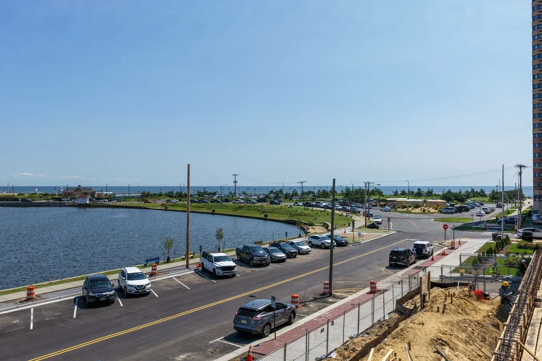 Approximate view shown. Actual view may vary and is subject to change.