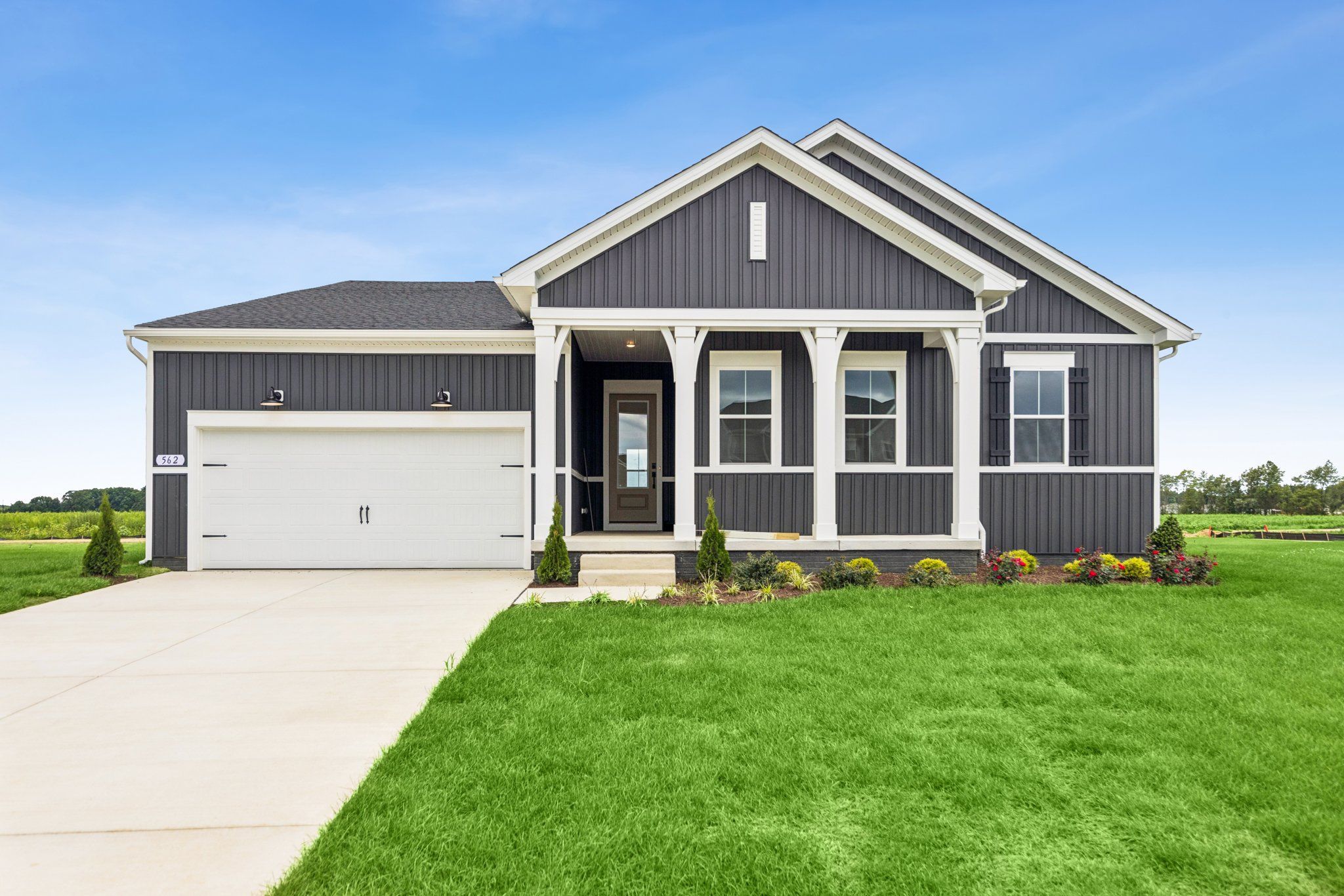 562 Winding Wood Dr (Barcelona)