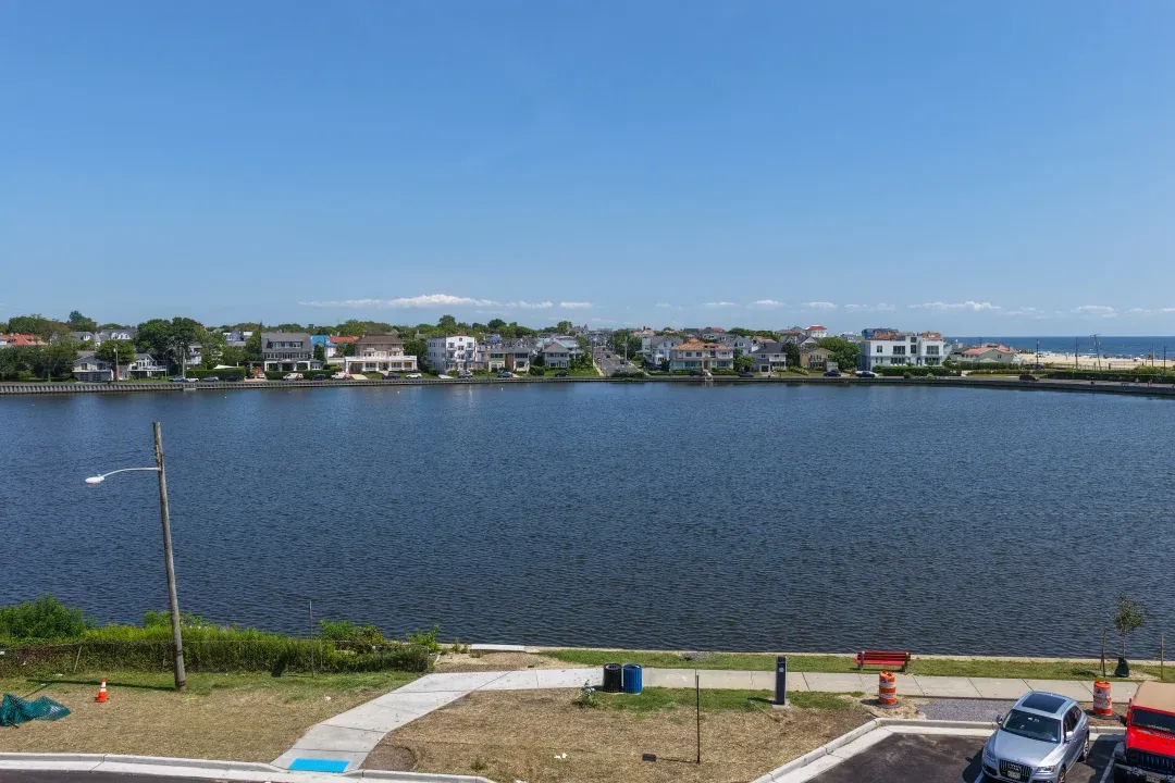 Dunlewy - The Views at Northshore: Asbury Park, New Jersey - K. Hovnanian® Homes