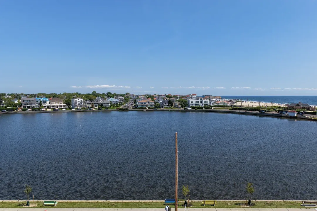 Approximate view shown. Actual view may vary and is subject to change.