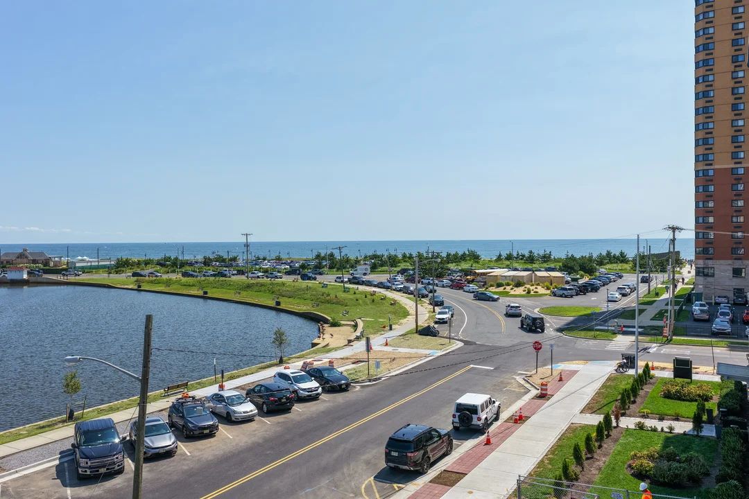 Approximate view shown. Actual view may vary and is subject to change.