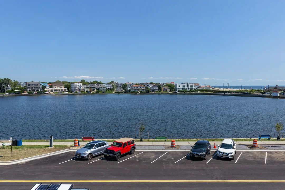 Approximate view shown. Actual view may vary and is subject to change.