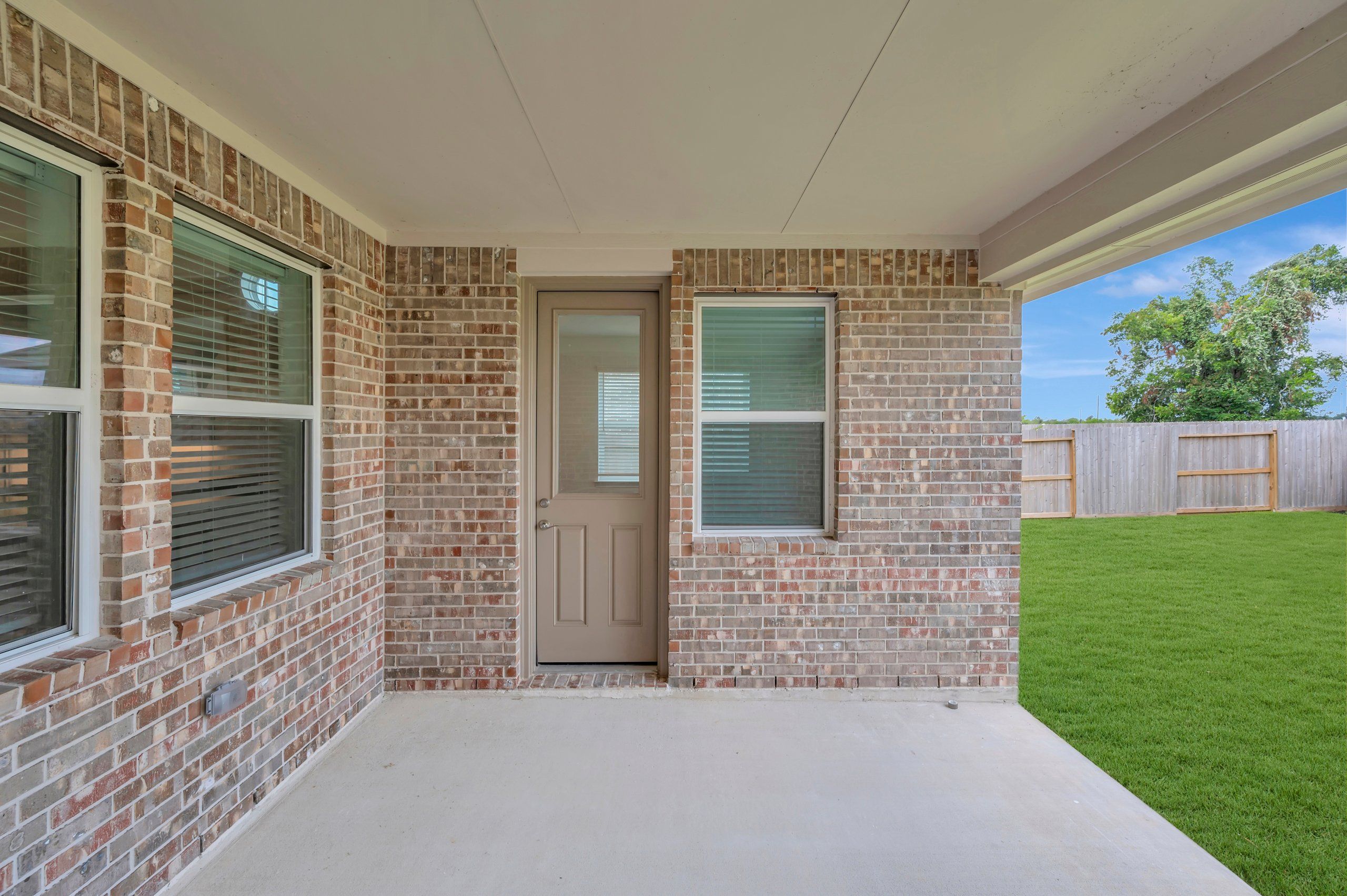 Mykonos - Grand Oaks: Mont Belvieu, Texas - K. Hovnanian® Homes