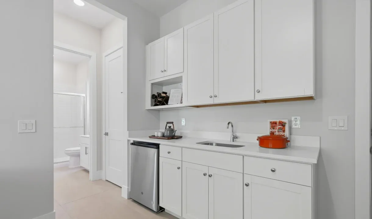 Extra Suite Plus Living Room