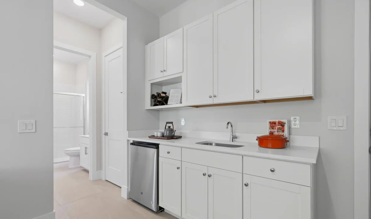 Extra Suite Plus Living Room